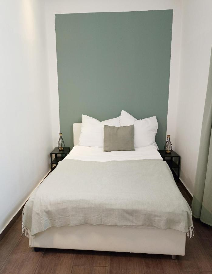3 Bedrooms With Ensuite Bathrooms Відень Екстер'єр фото