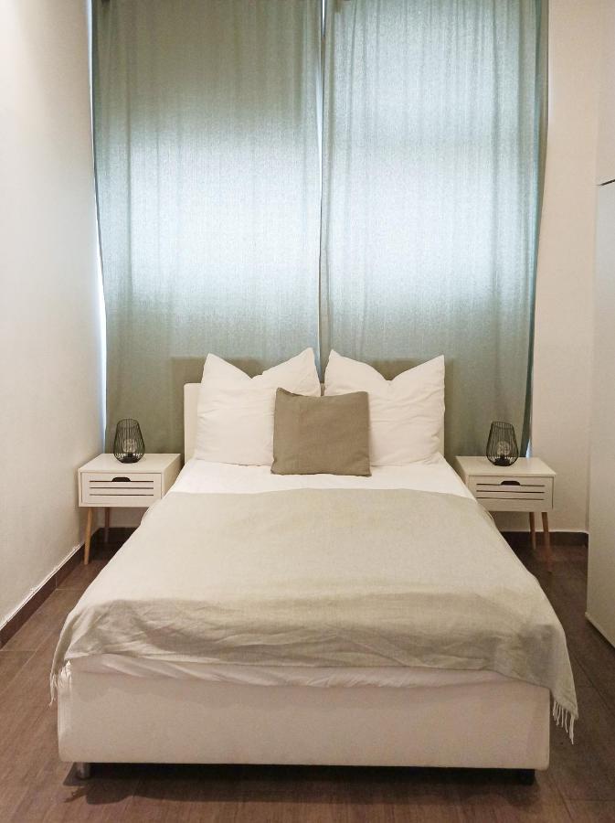 3 Bedrooms With Ensuite Bathrooms Відень Екстер'єр фото